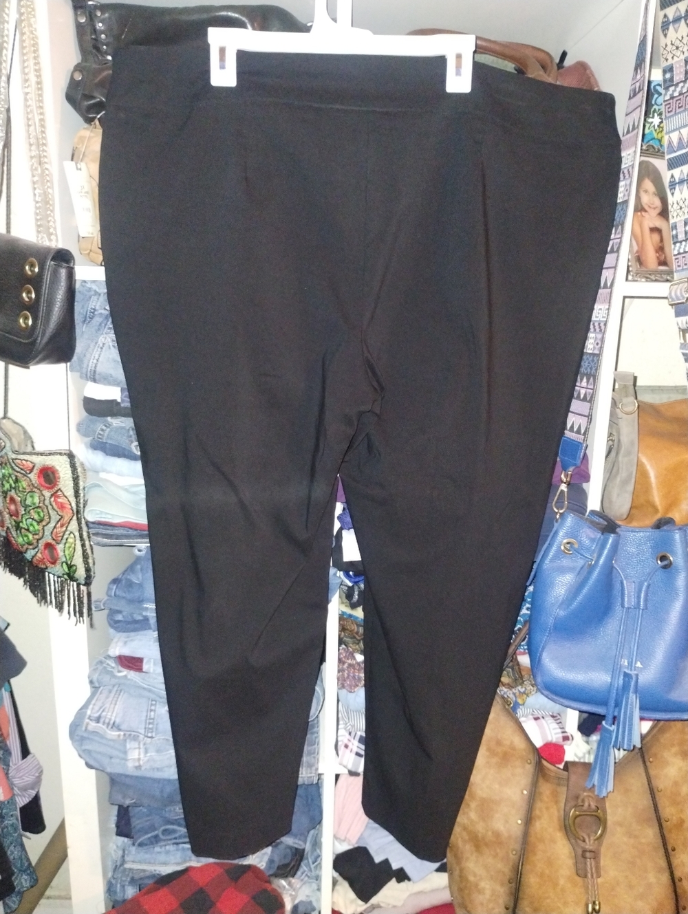 Terra & Sky Plus Size Black Ankle Pull-On Pants. 3X Petite - Picture 5 of 11